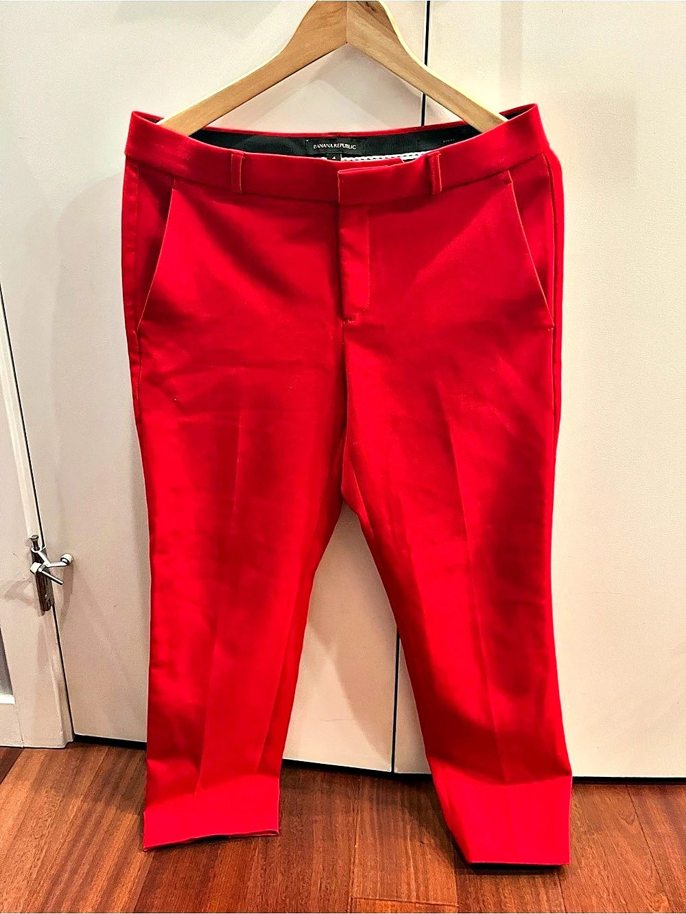 Banana Republic Avery Red Trousers Size 4 Like New